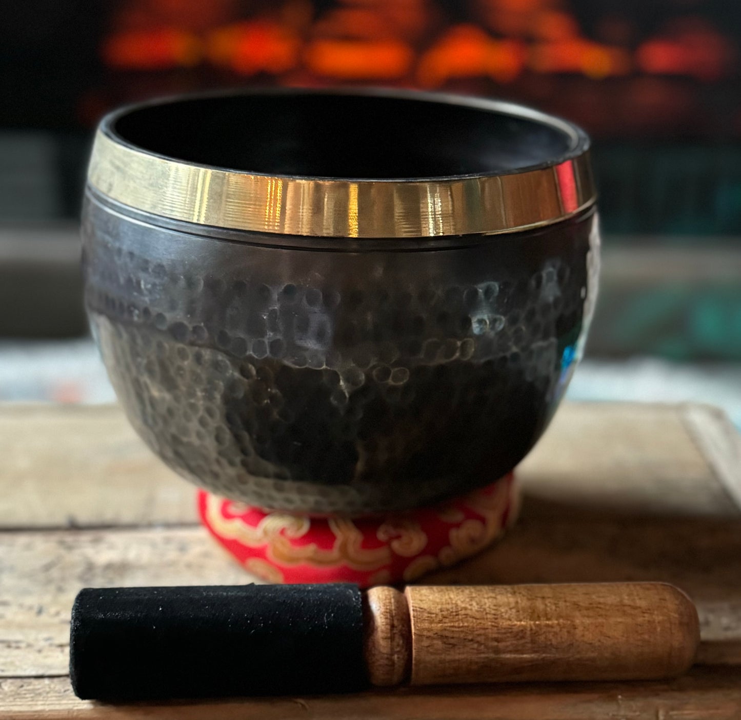 Tibetan Singing bowl brown dimple with gold trim